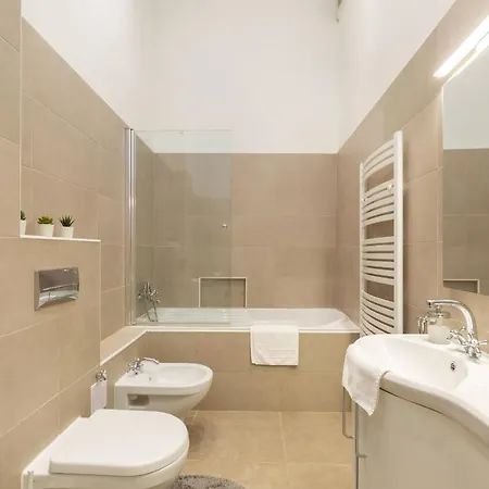 Super Central 2Br-2Bt With Balcony&View&Sauna&Jacuzzi Budapest Exterior photo