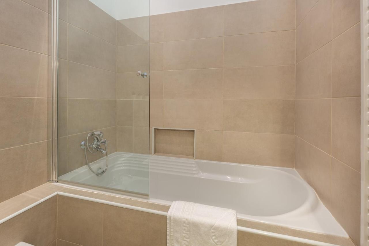 Apartman Super 2br-2bt With Balcony&view&sauna&jacuzzi *